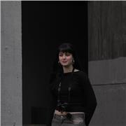 Profesora particular en Madrid de inglés, que cuenta con el certificado de nivel C1, y de dibujo ya que estudio bellas artes.